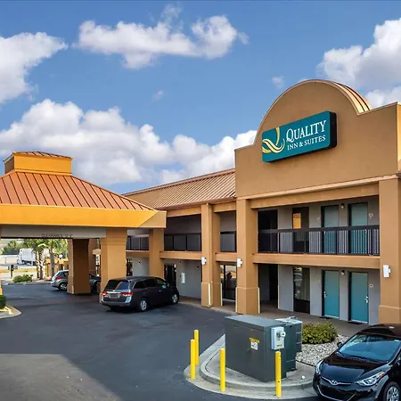 Quality Inn & Suites Near Robins Air Force Base-2